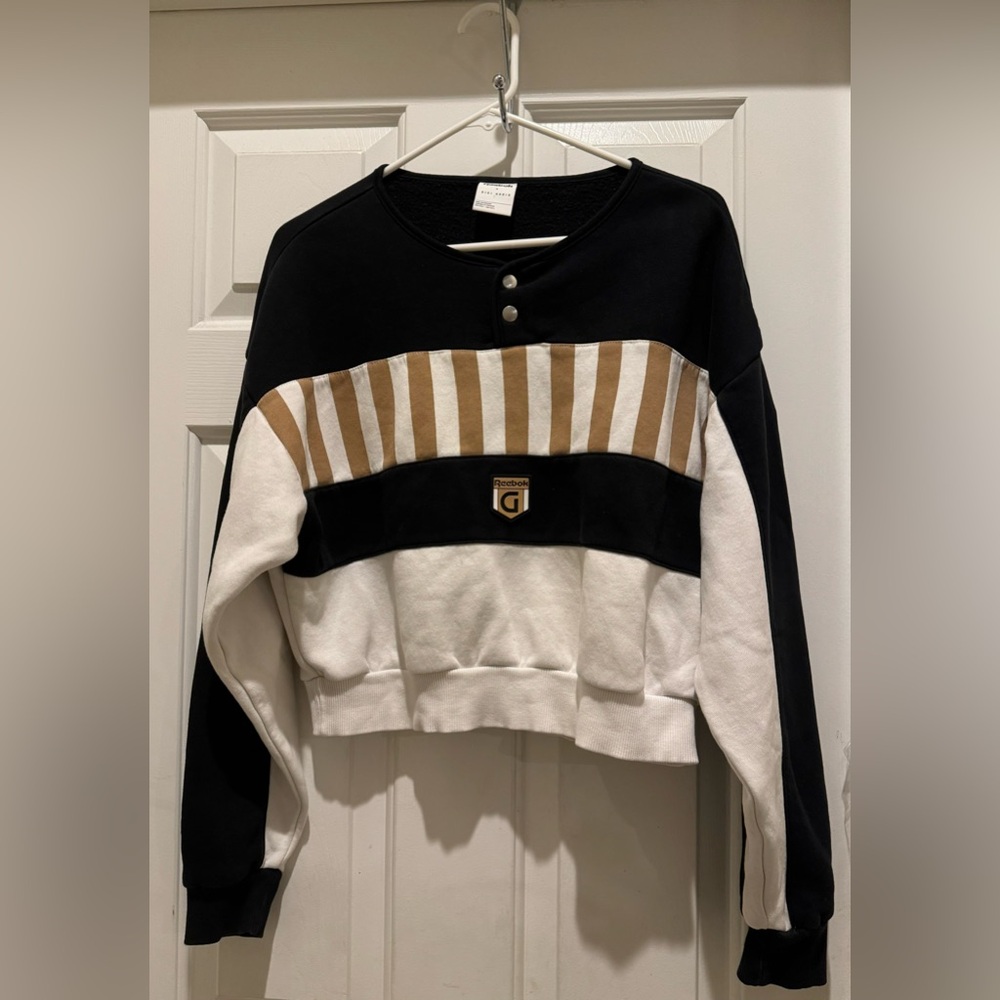 Reebok X GIGI HADID crop sweatshirt size XSMALL